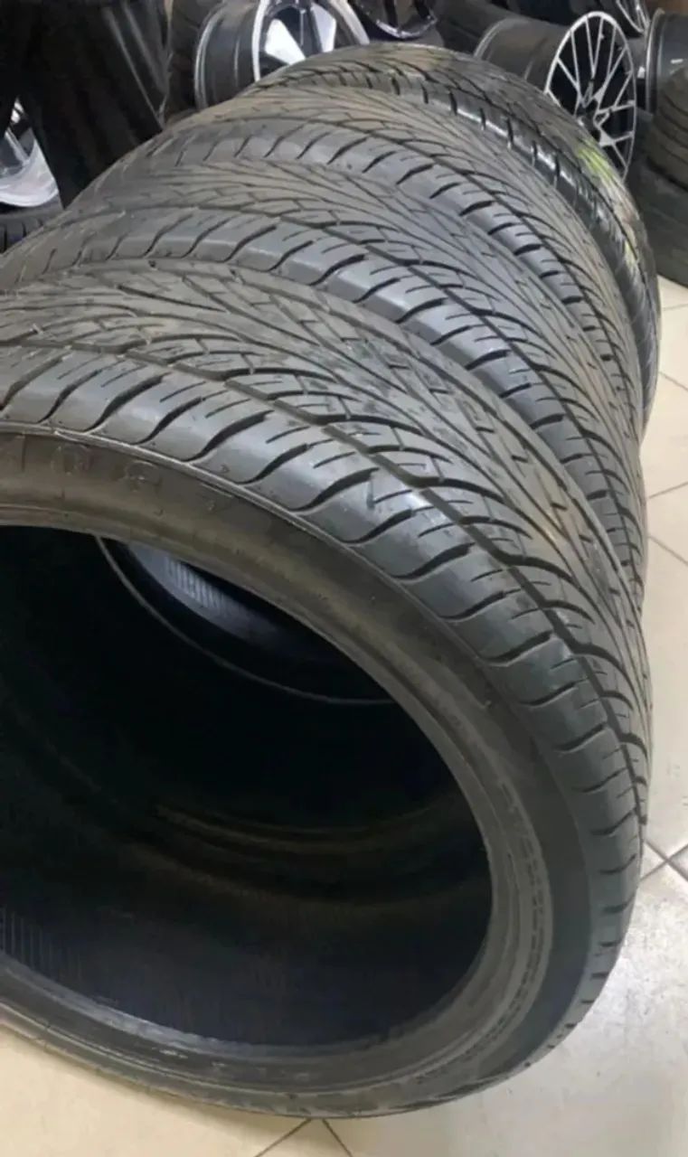 Pneu 265/40R22 semi-novo-R$ 750,00