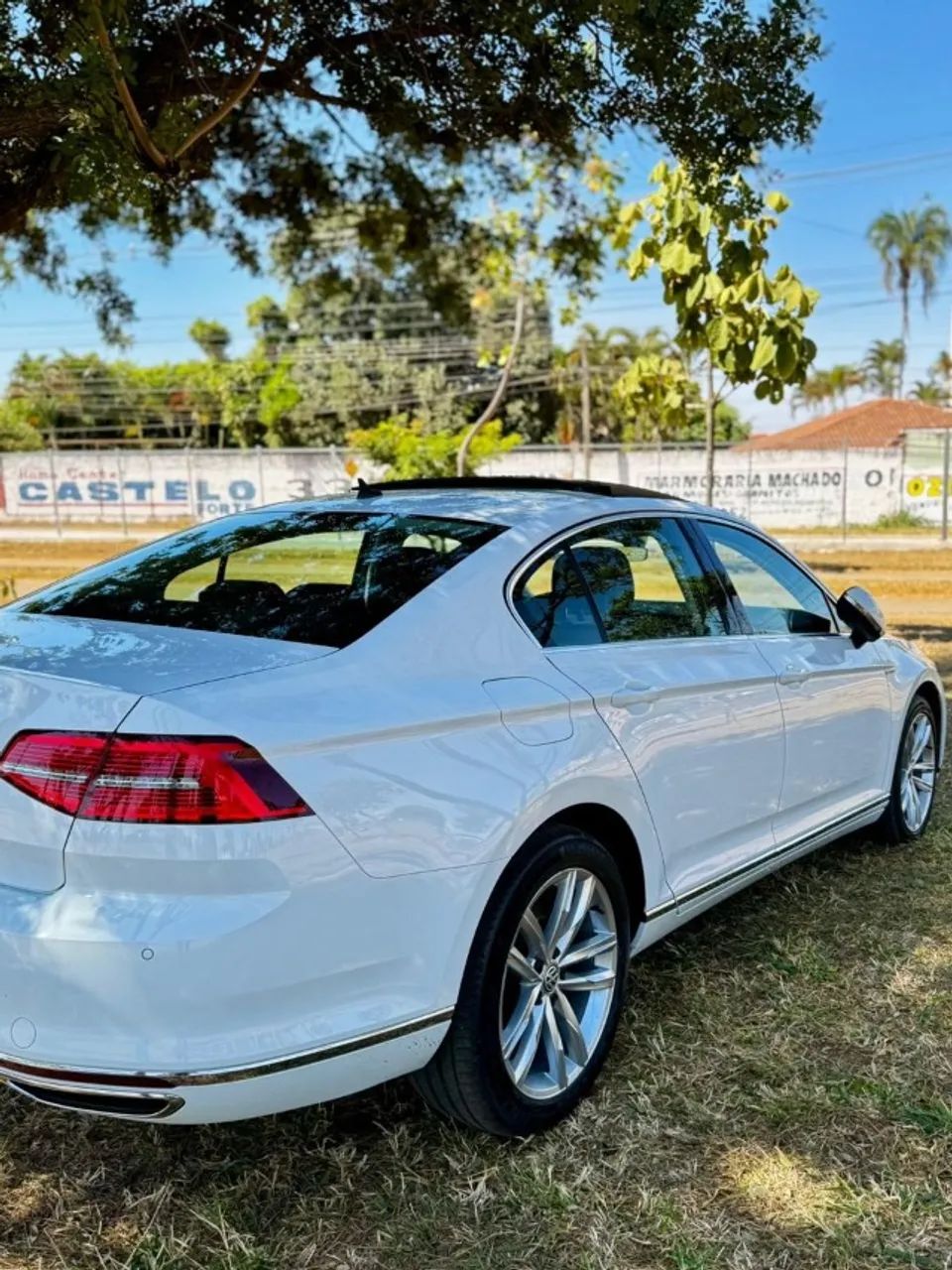 Volkswagen Passat Highline 2.0 TSI 220cv Tip. 2018 - Foto 4