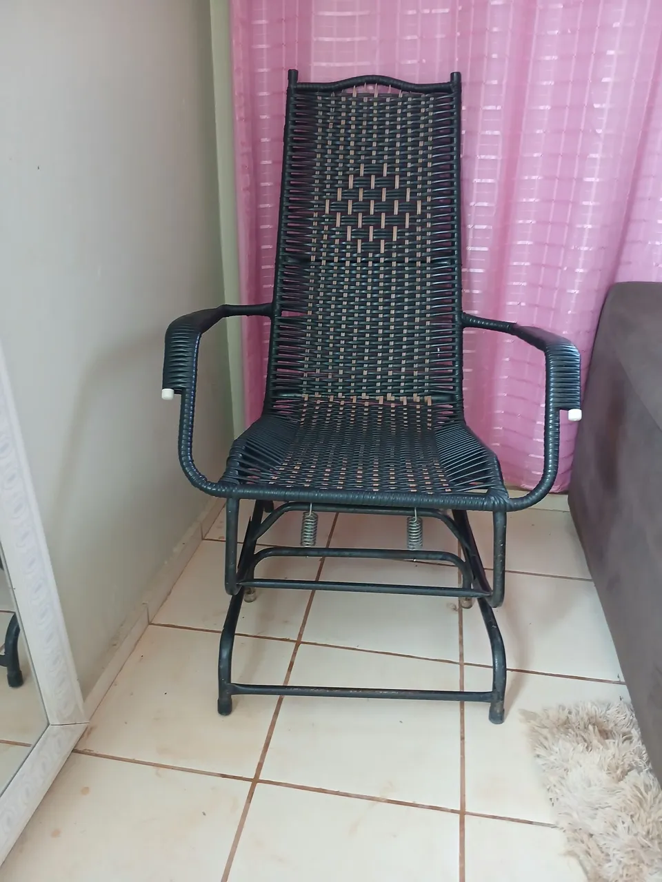 Cadeira de Balanço em Vime Preto