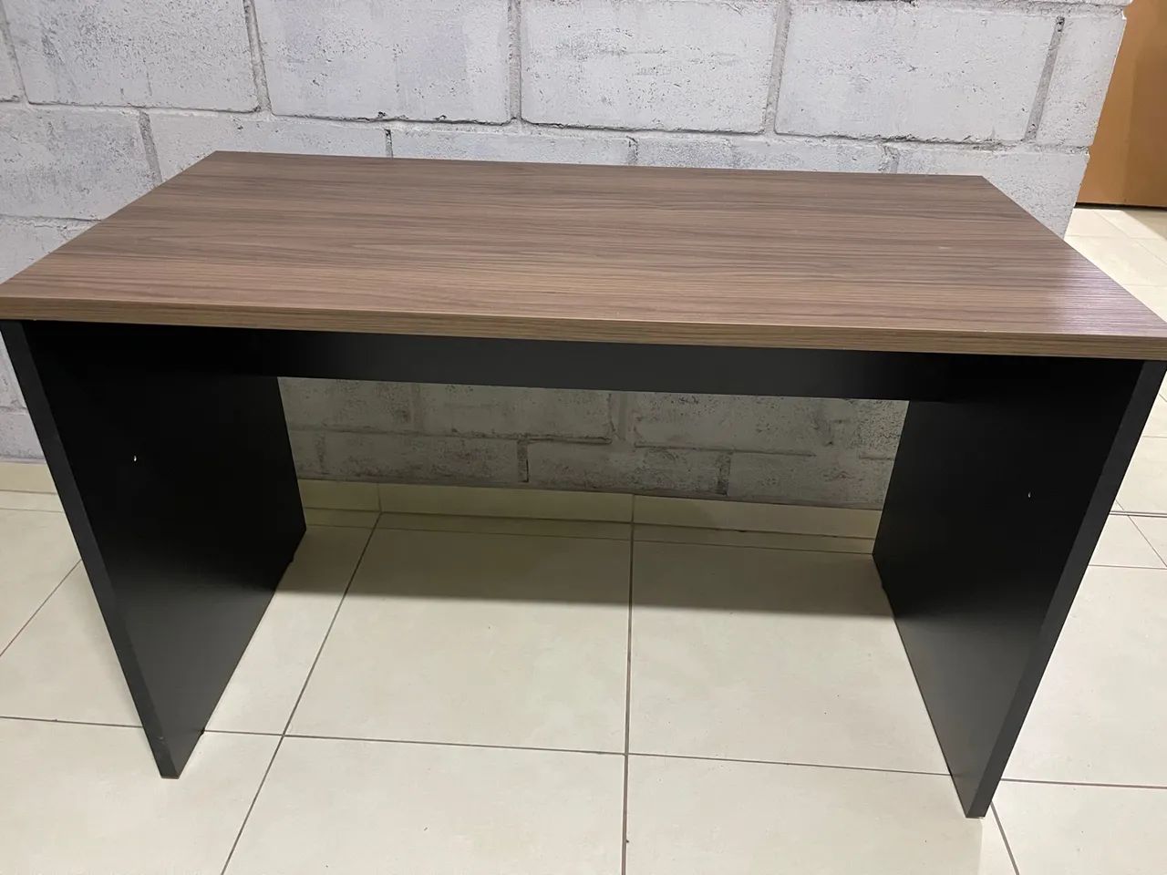 MESA DE ESCRITÓRIO NOVA - MONTAGEM GRÁTIS  - Foto 2