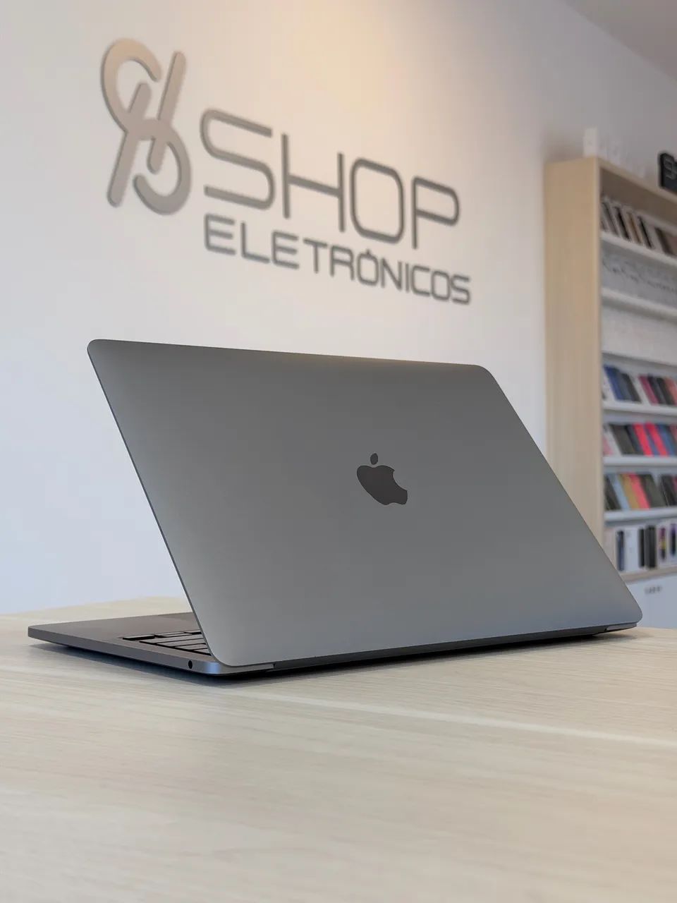MacBook Pro M2 2022 - Touchbar - Notebooks - Capoeiras