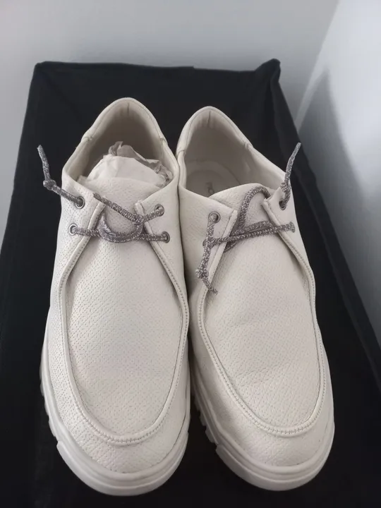 Tênis Casual  off white Tam 39