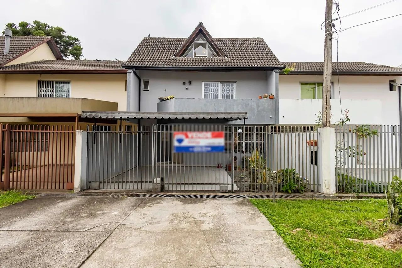 Triplex, no Boa Vista 3 Quartos sendo 1 suíte, vaga para 2 carros.