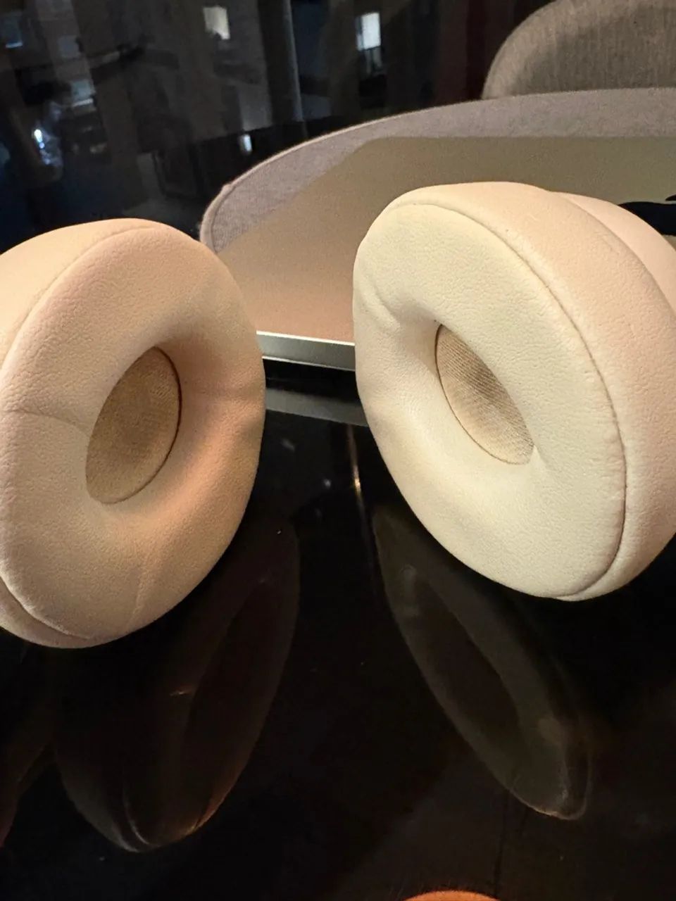 Fones de Ouvido Sem Fio Solo Pro Wireless