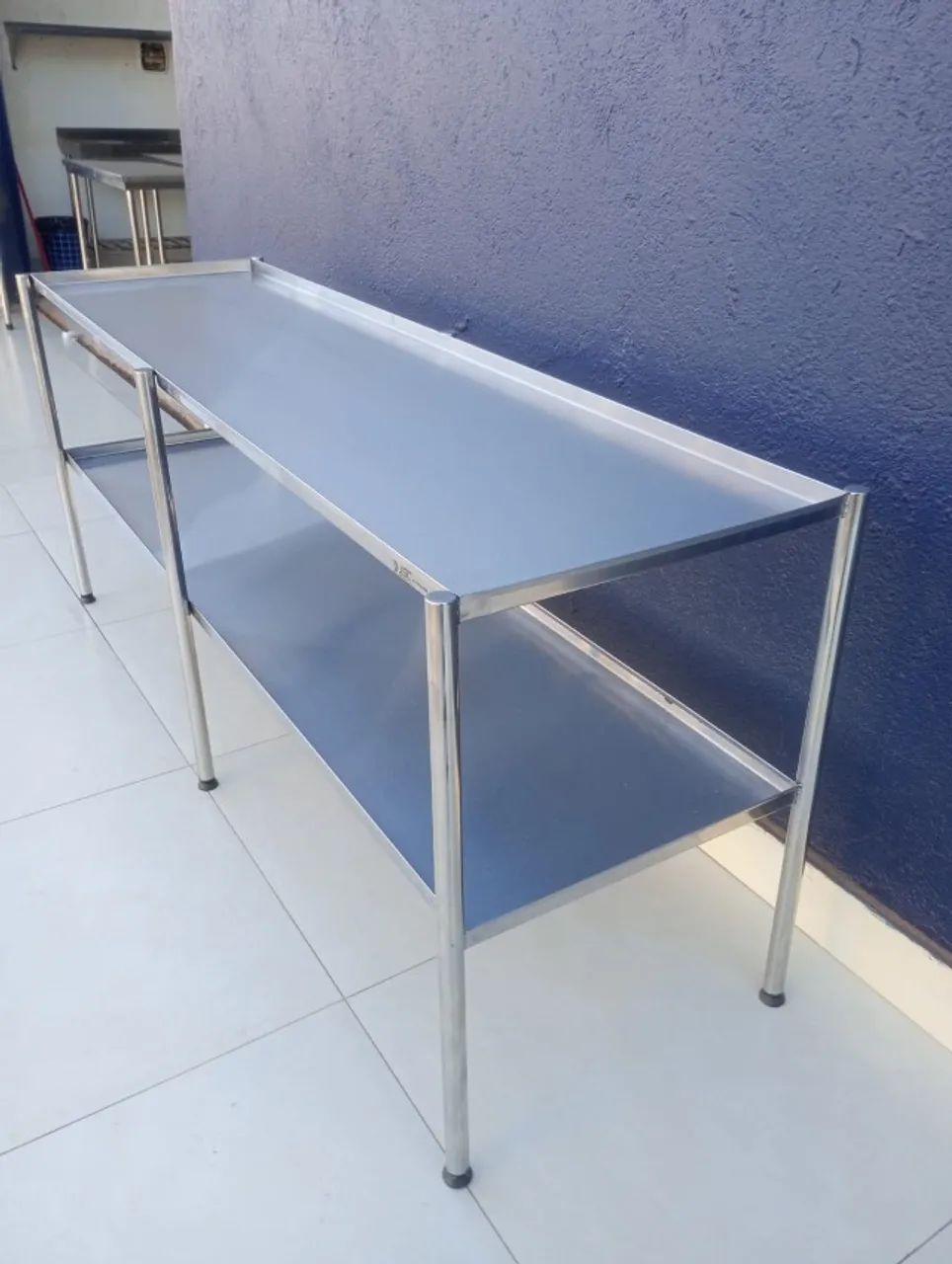 Mesa para Verduras 2.0x0.55 com 2 planos  - Foto 3