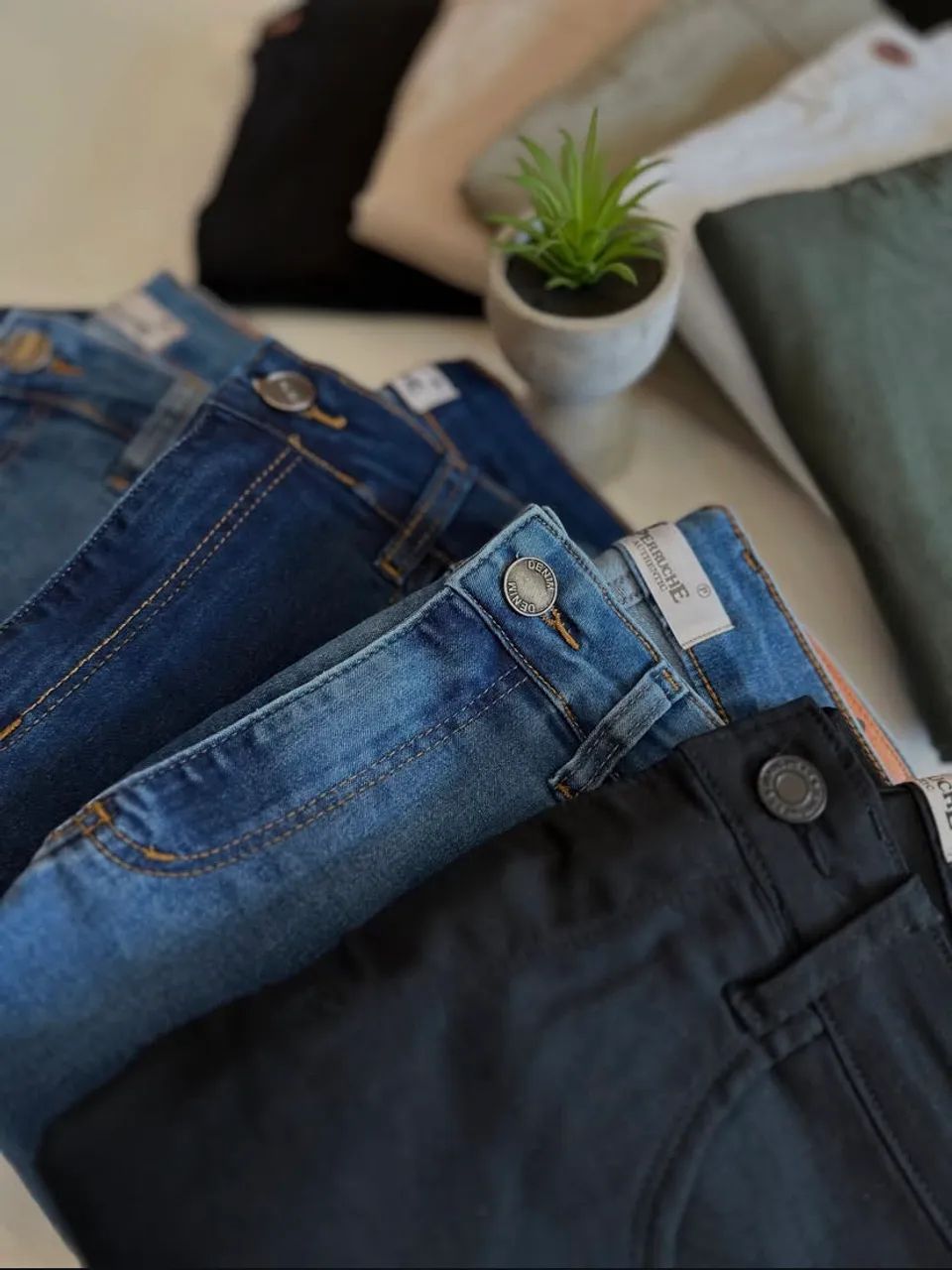 Calças Jeans Skinny e Sarja  - Foto 2