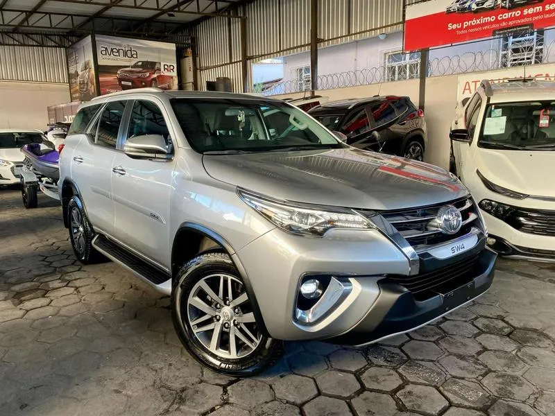 TOYOTA HILUX SW4 SRX PLAT. 4X4 2.8 TB DIE. AUT. Usados e Novos - João ...