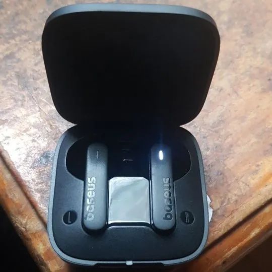  Fones de ouvido Baseus E16 