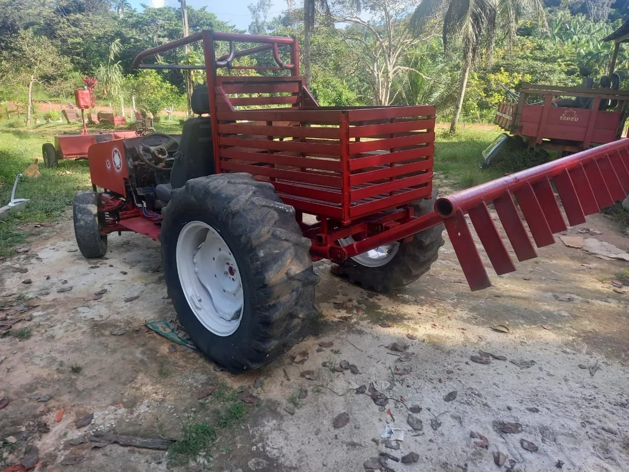Trator fabricação própria