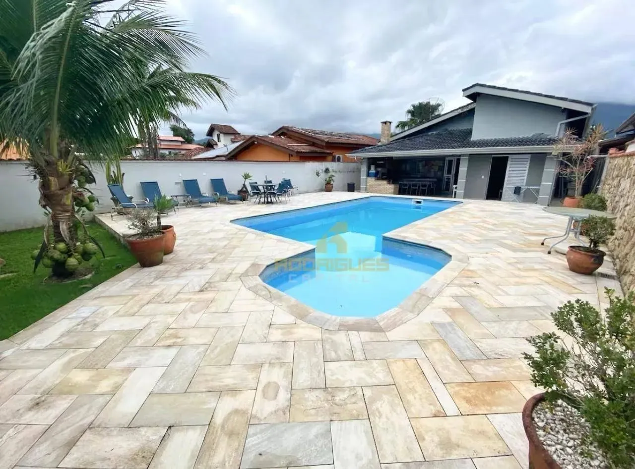 Linda casa em condomínio fechado - Morada da Praia - Frente a praia de Bertioga - Analisa 