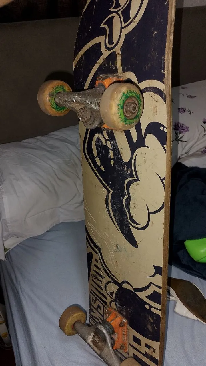 Skate Usado - Para Manobras e Diversão
