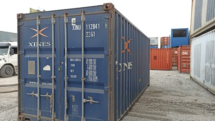 Container em ótimo estado de conservação - Padrão Companhia