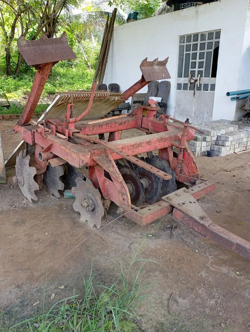 Trator Massey 265, com grade aradora Baldan, ideal para sua atividade no campo  - Foto 5