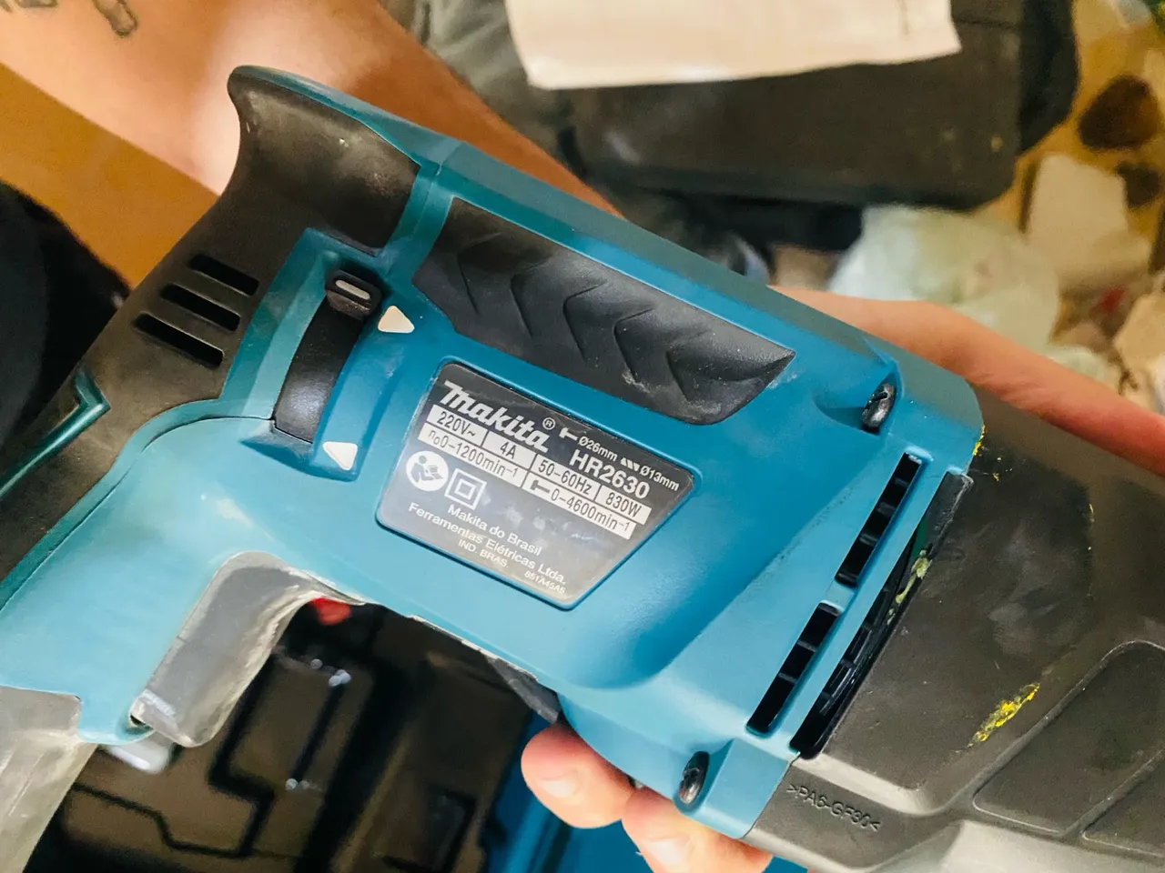 Martelete combinado makita semi novo