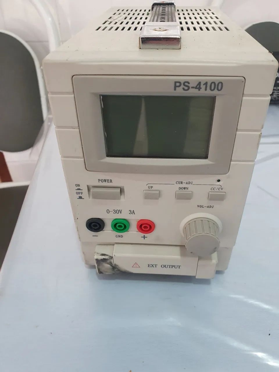 Fonte de Alimentação Ajustável PS-4100