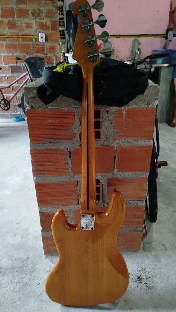 Baixo jazz bass 4 cordas SX. - Foto 2