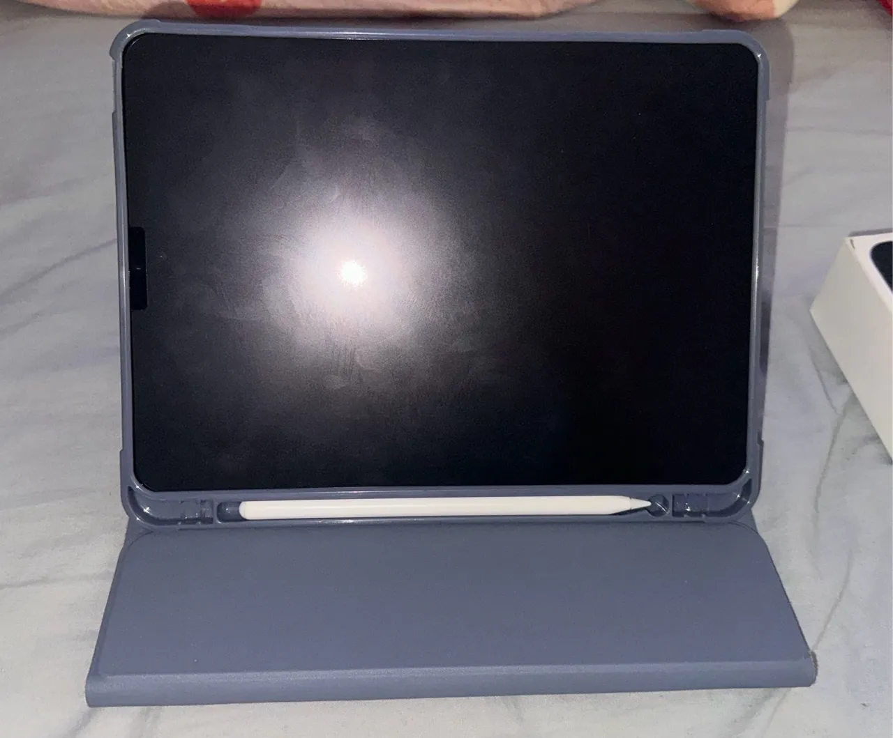 Apple iPad Air 5ª geração 10.9" Wi-Fi 64 GB Chip M1 Roxo