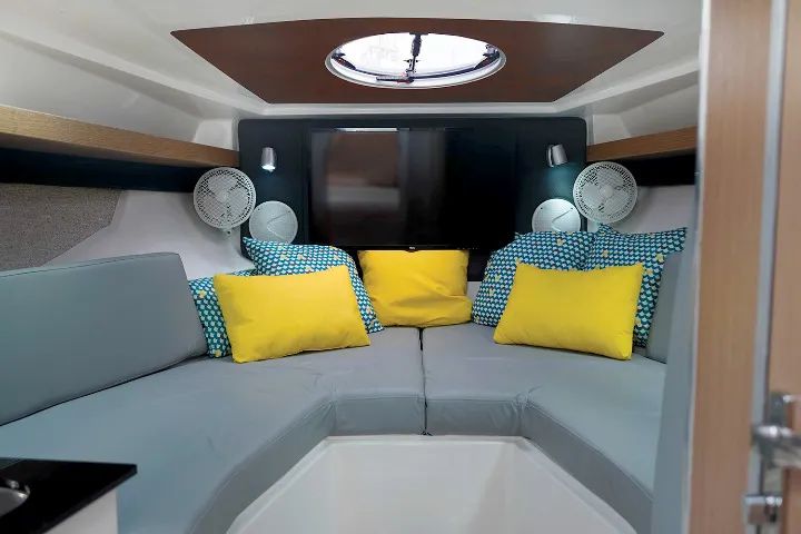 Lancha Ventura 30 Day Cruiser 2016 - Mercruiser 8.2L 380HP Big Block - COMPLETÍSSIMA! - Foto 6