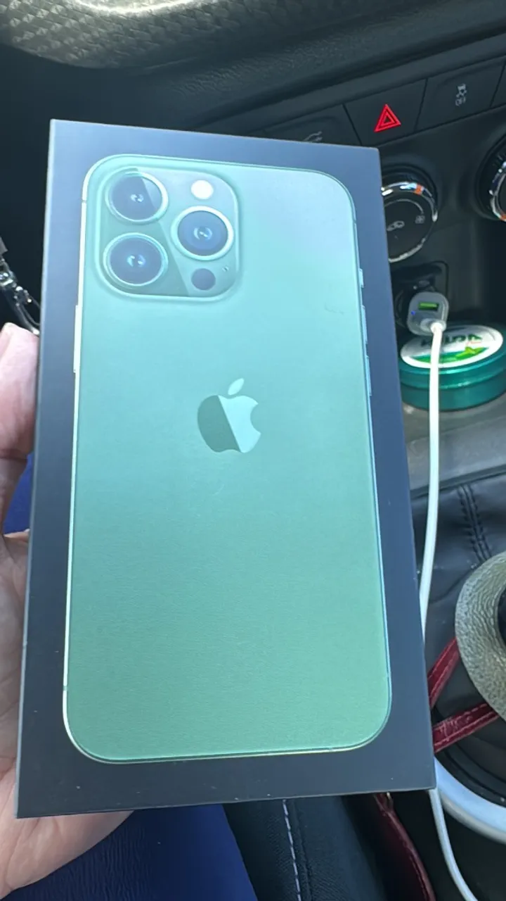Oportunidade iPhone 13 Pro 512gg verde oliva todo original na caixa