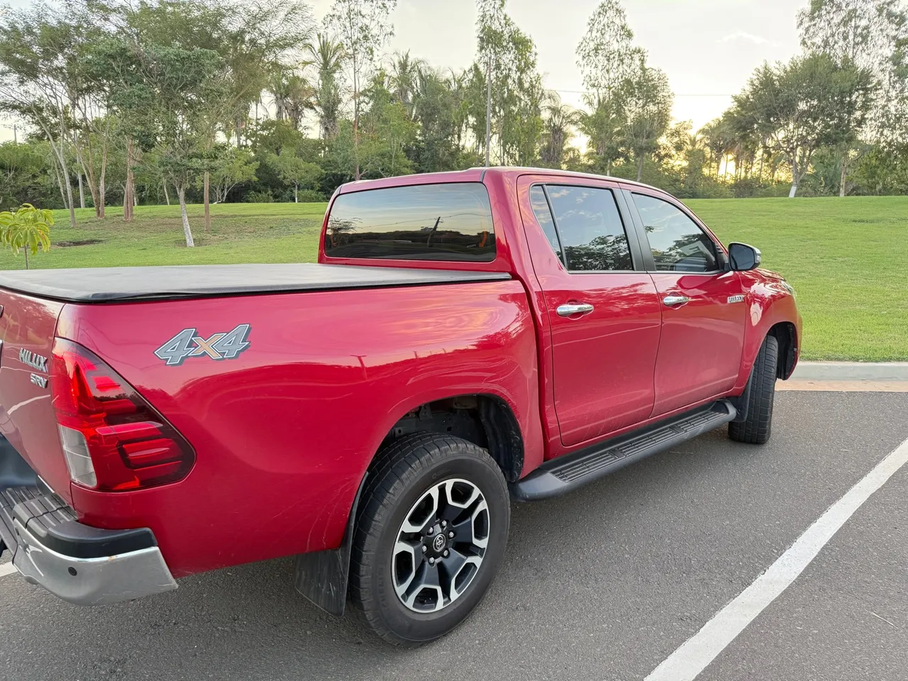 Vende-se Hilux SRV