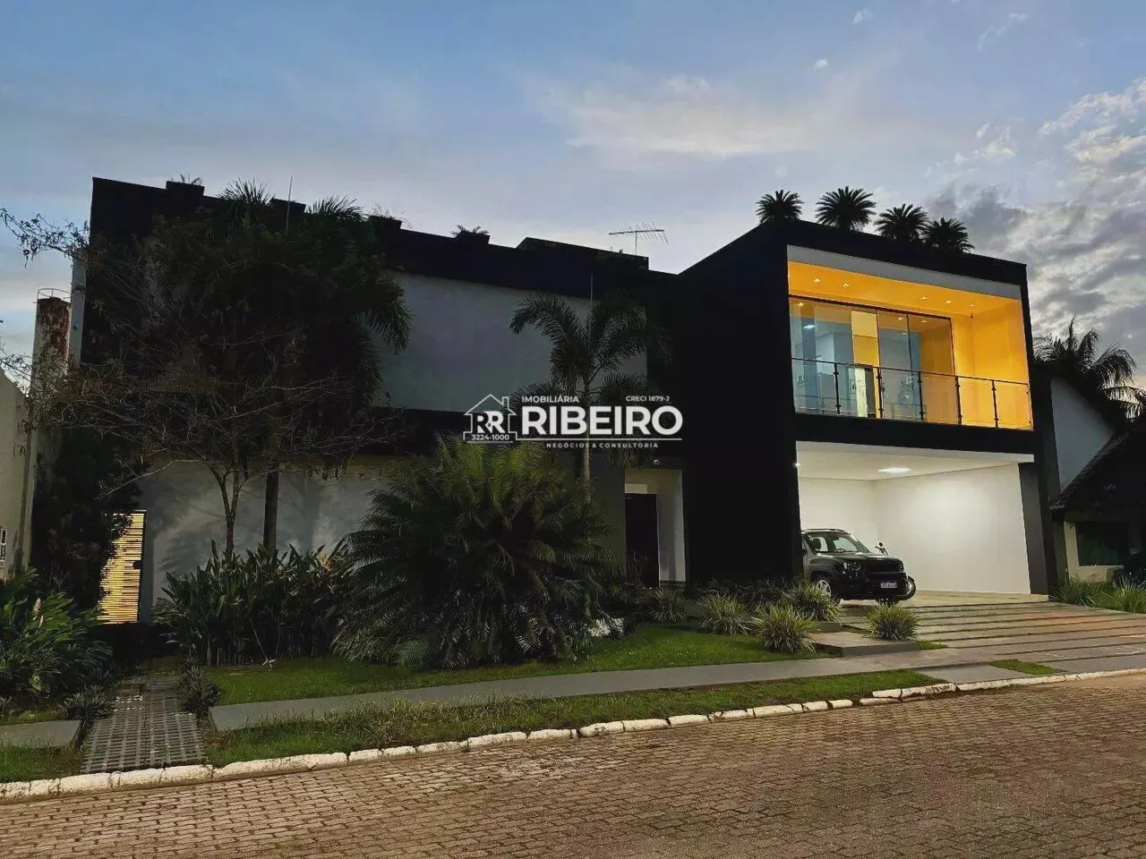 Sobrado para venda tem 522 metros quadrados com 7 quartos em Nova Esperança - Porto Velho