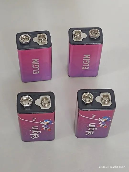 Microfone sem fio Lelong LE-906 com detalhes + 4 Baterias recarregáveis Elgin 9v + Carrega - Foto 3