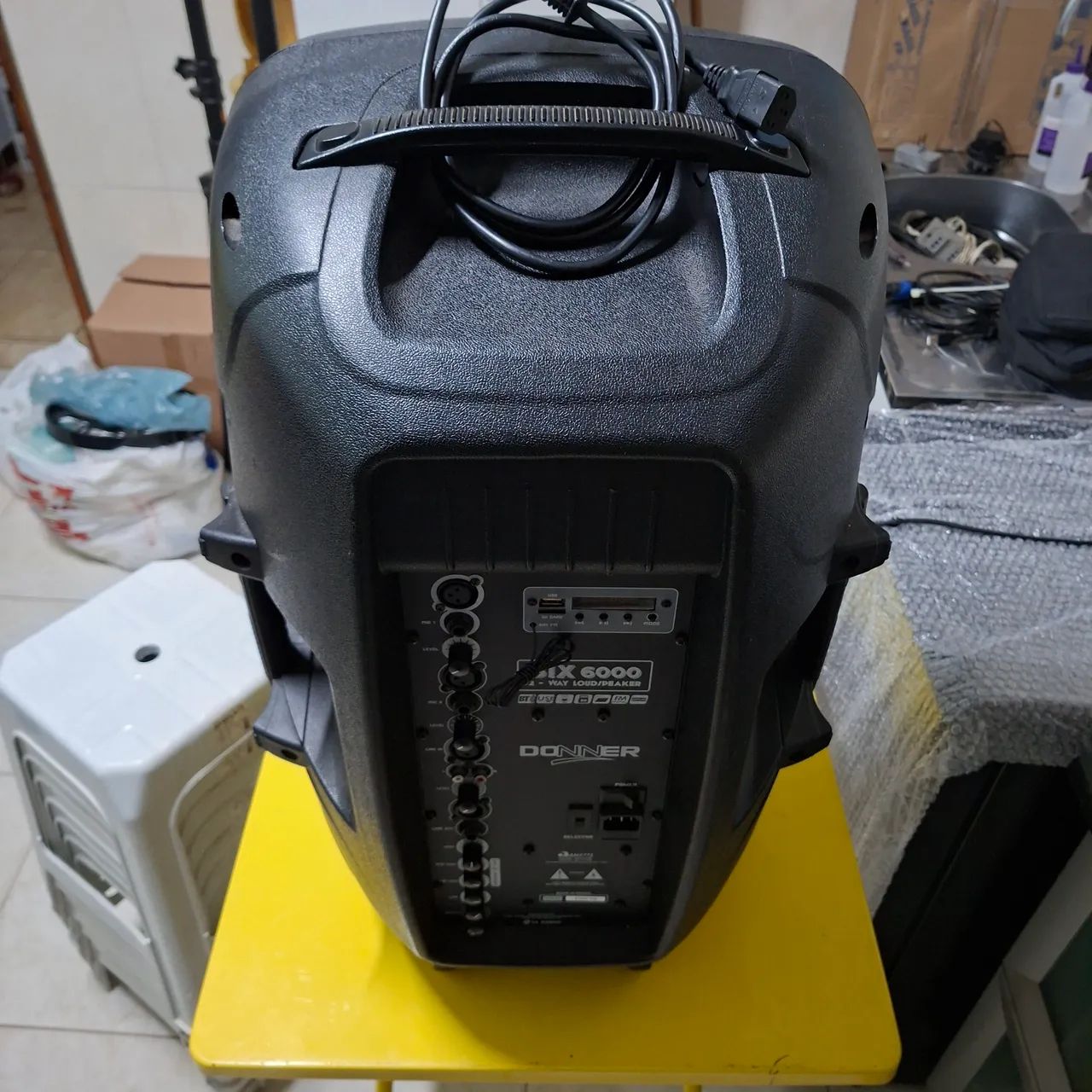 Caixa ativa 300W de 15 polegadas  - Foto 2