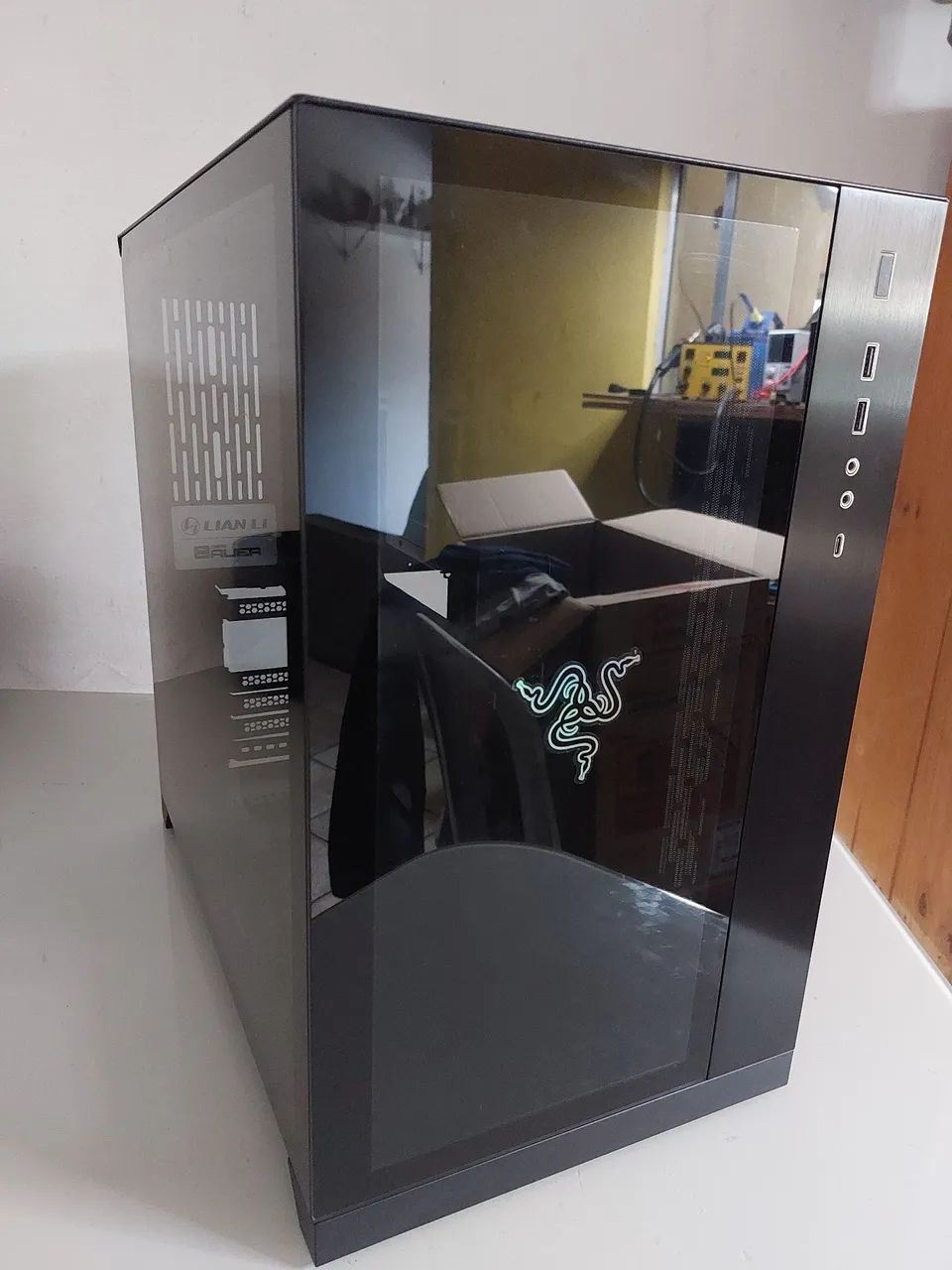 GABINETE LIAN LI DYNAMIC PRETO MID TOWER  - Foto 4