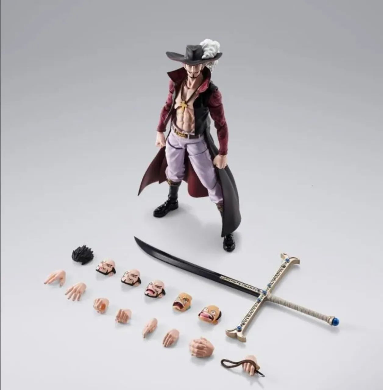 SHFiguarts DRACULE.MIHAWK フィギュア SH Figuarts One Piece Dracule Mihawk -Hawk Eye- Exclusive - Pronta