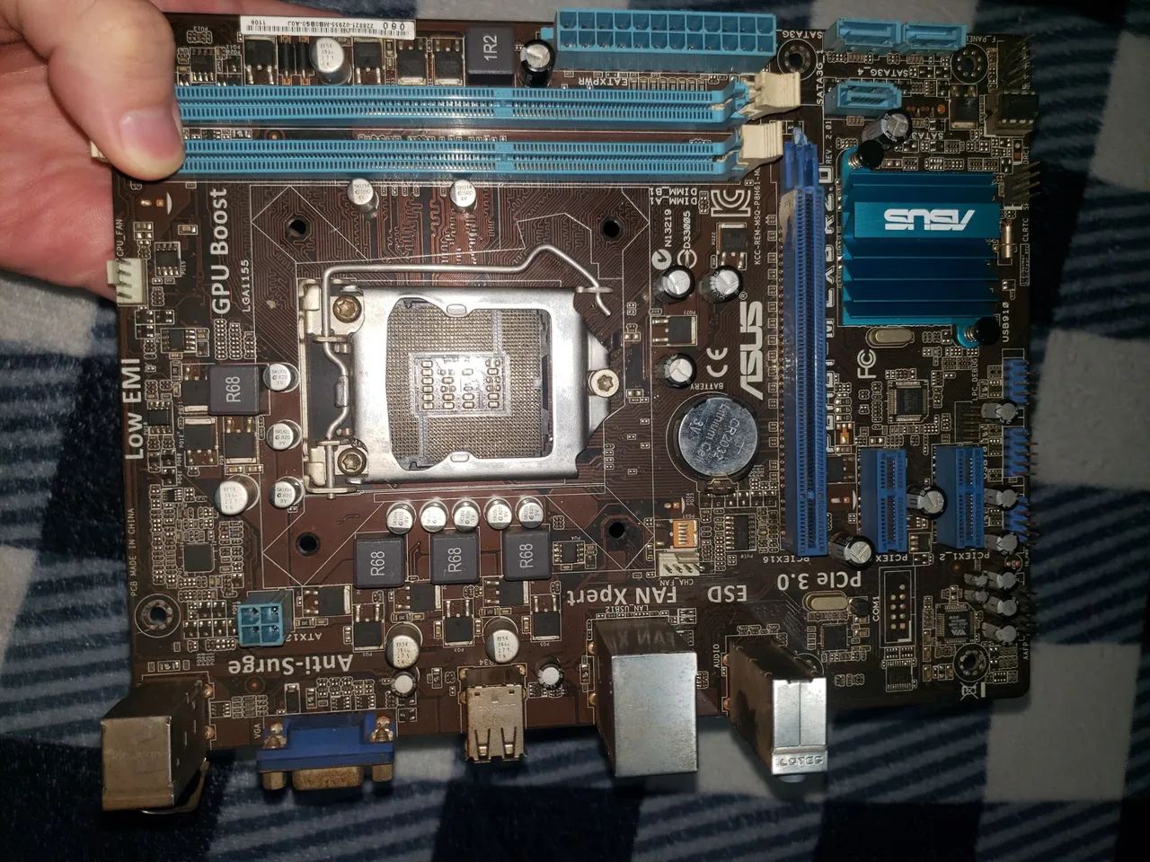 Placa-Mãe Asus (retirada ou conserto) - Foto 2