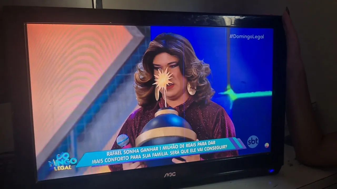 TV AOC 21'5  polegadas 