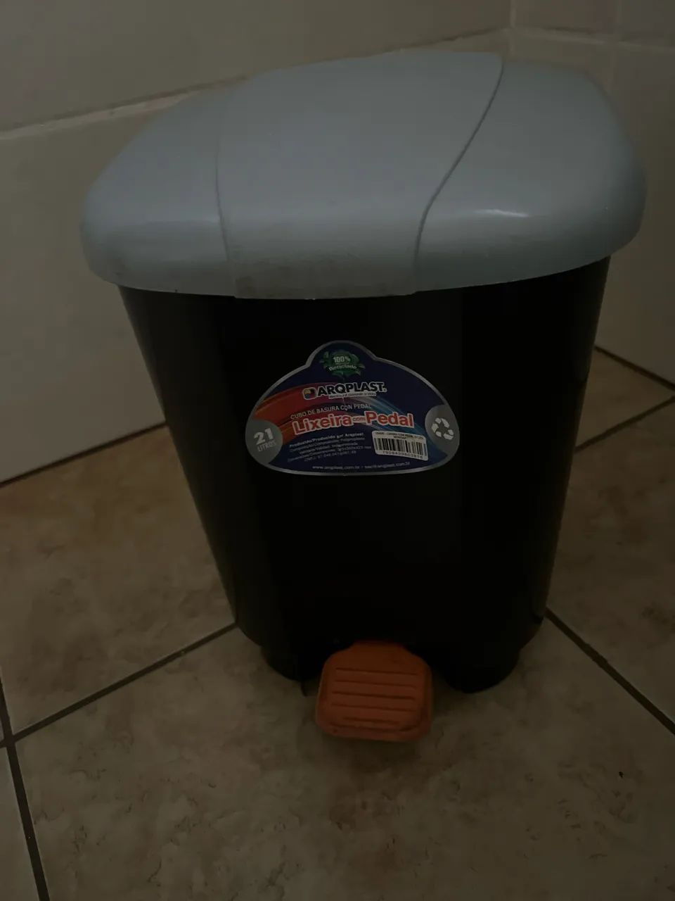 Lixeira plástica 35 litros - Foto 3