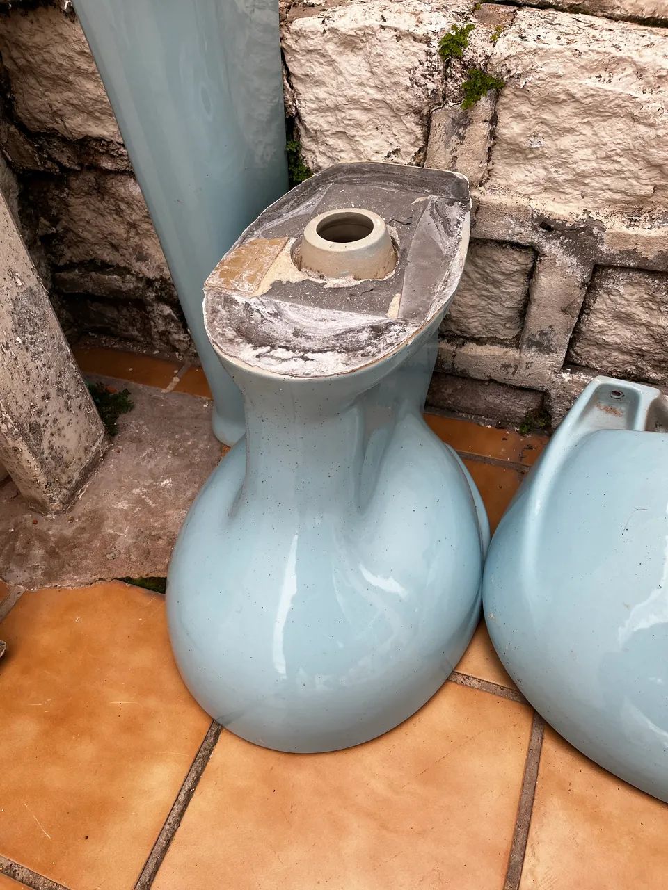 Desapego - Pia e vaso sanitário Celite Anos 80 - Foto 2