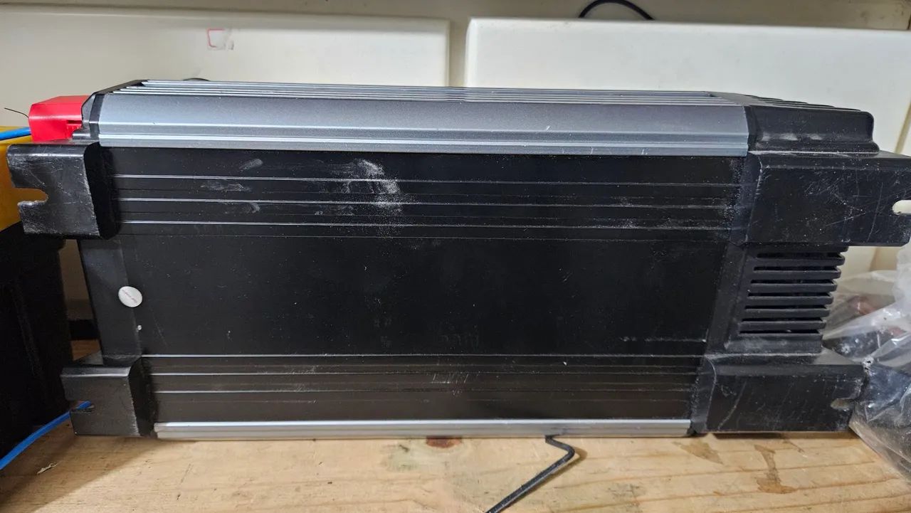 Inversor 12v p/ 220 V 3000W Techone - Foto 3