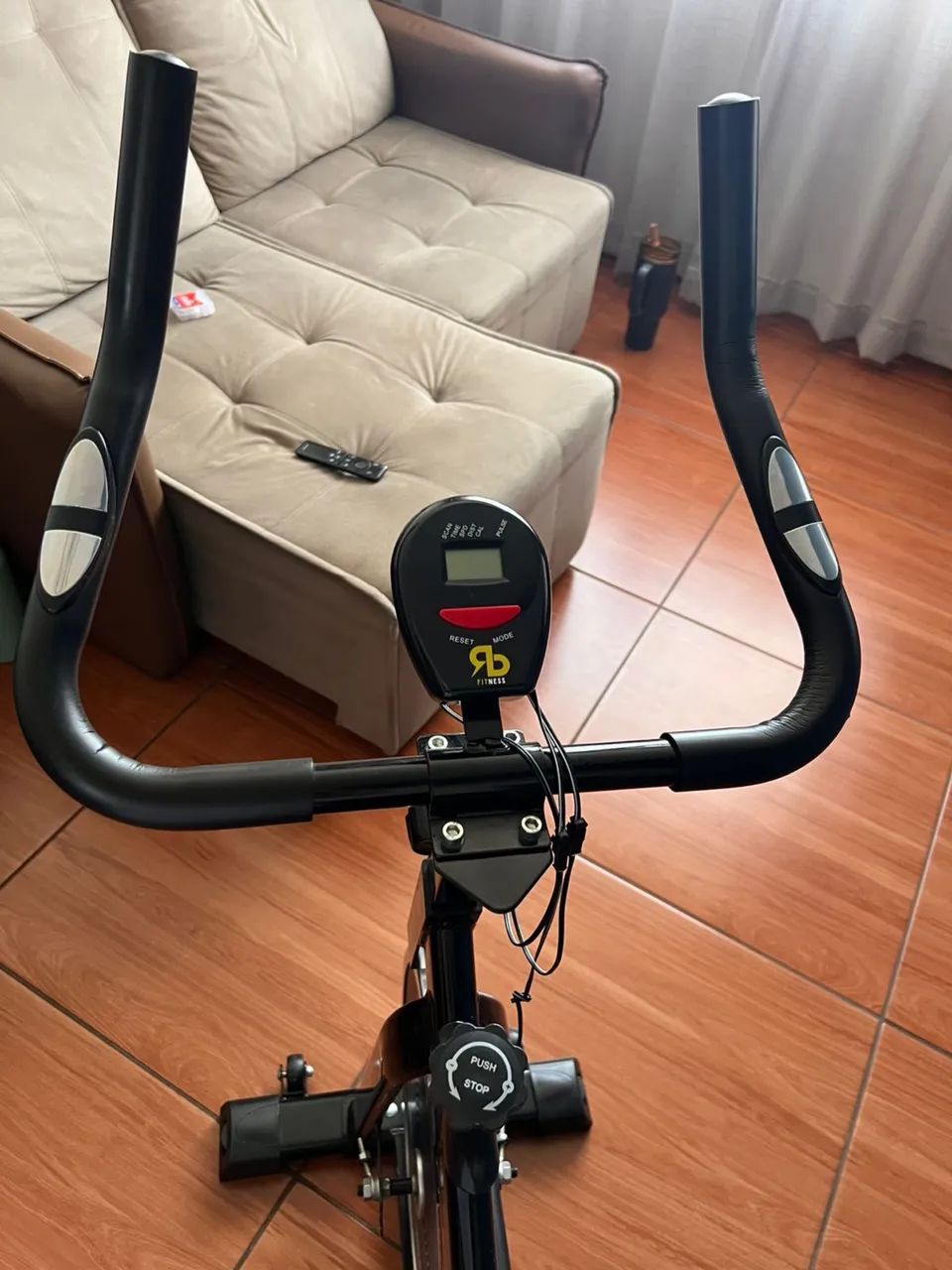 Vendo BICICLETA ERGOMÉTRICA  - Foto 4