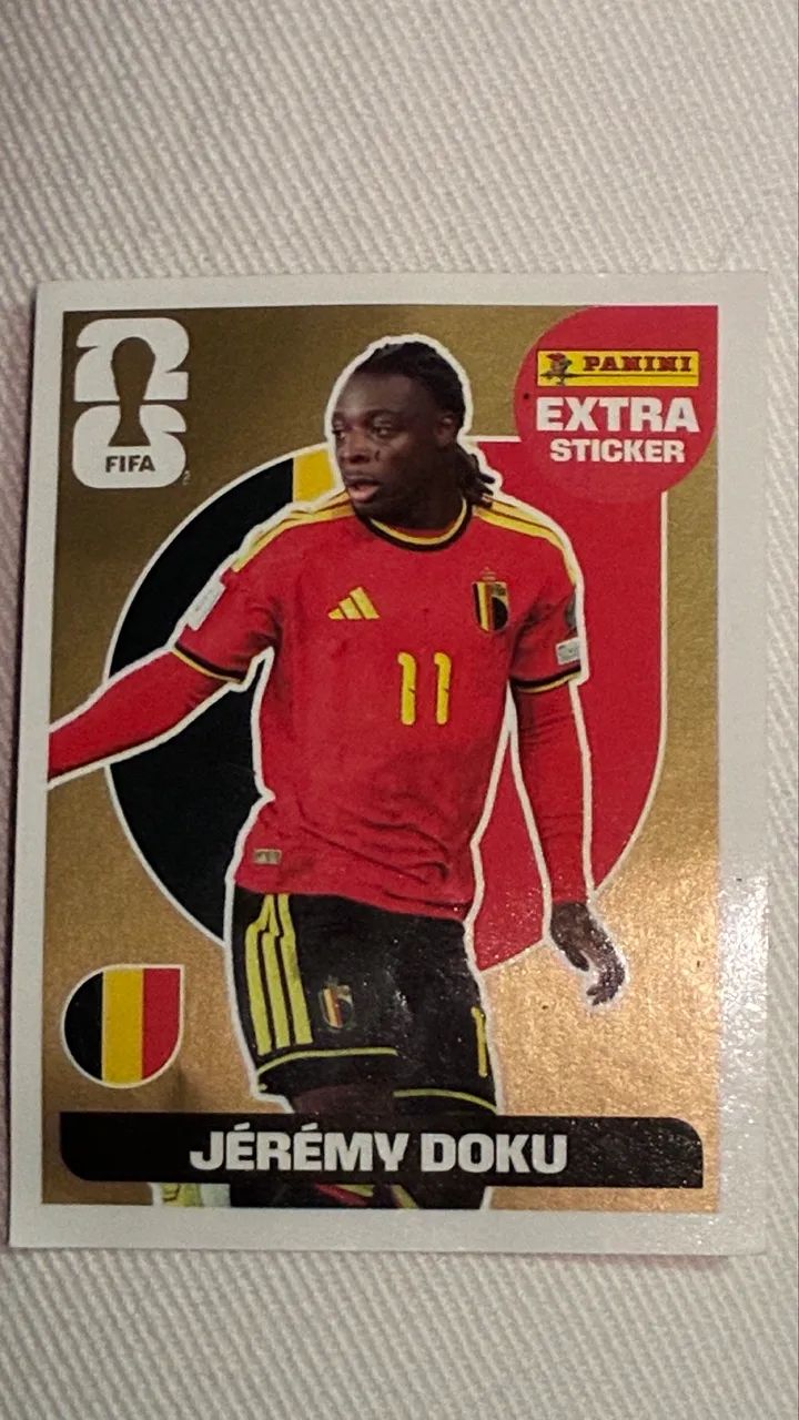 Figurinha Legend Jeremy Doku Dourada