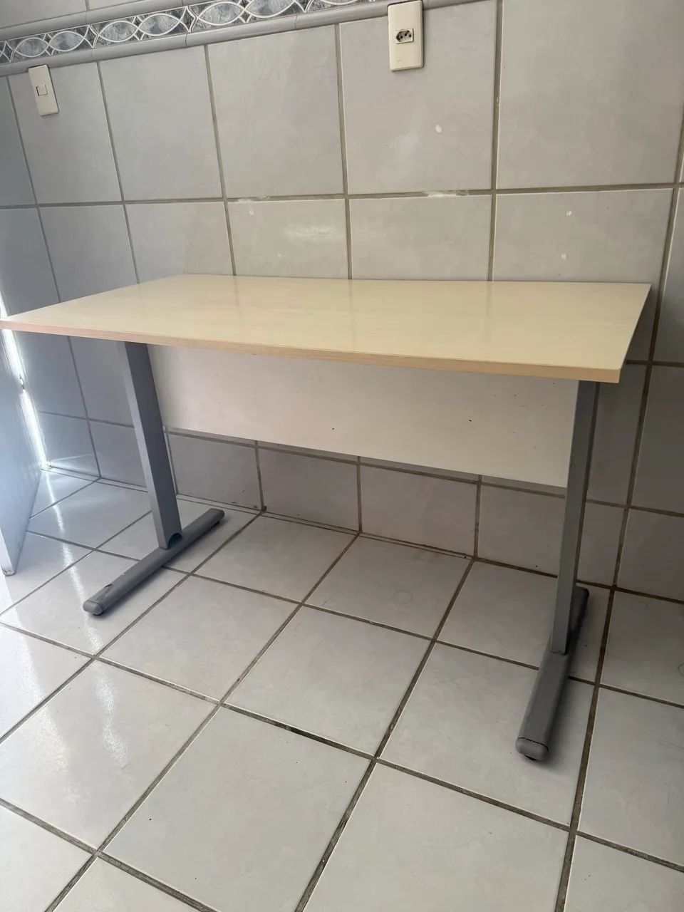 Mesa escrivaninha