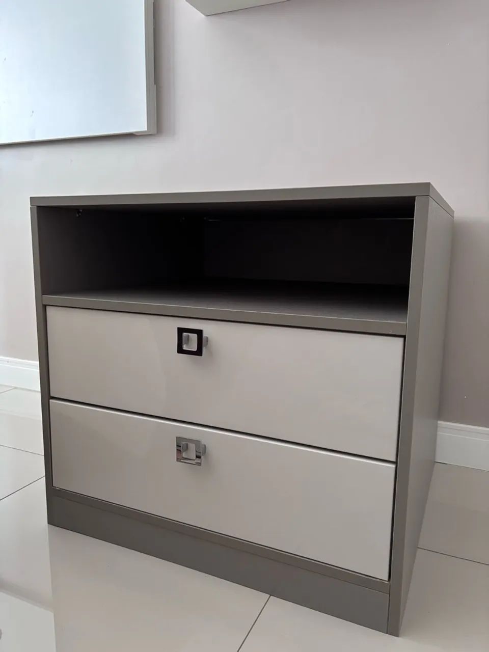 Mesa de cabeceira 