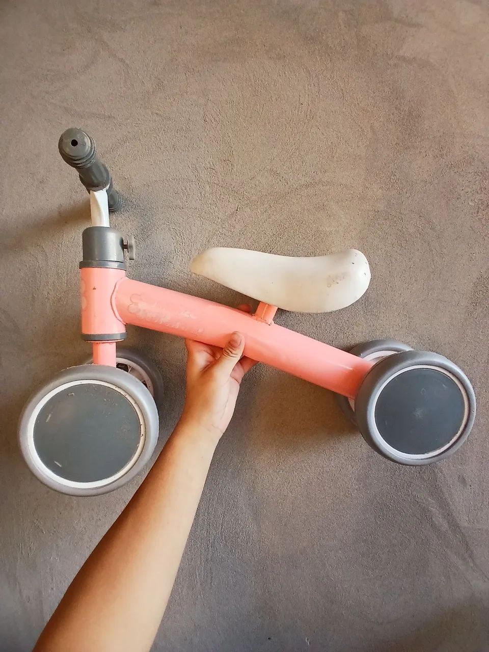 Bicicleta de equilíbrio para bebê  - Foto 4