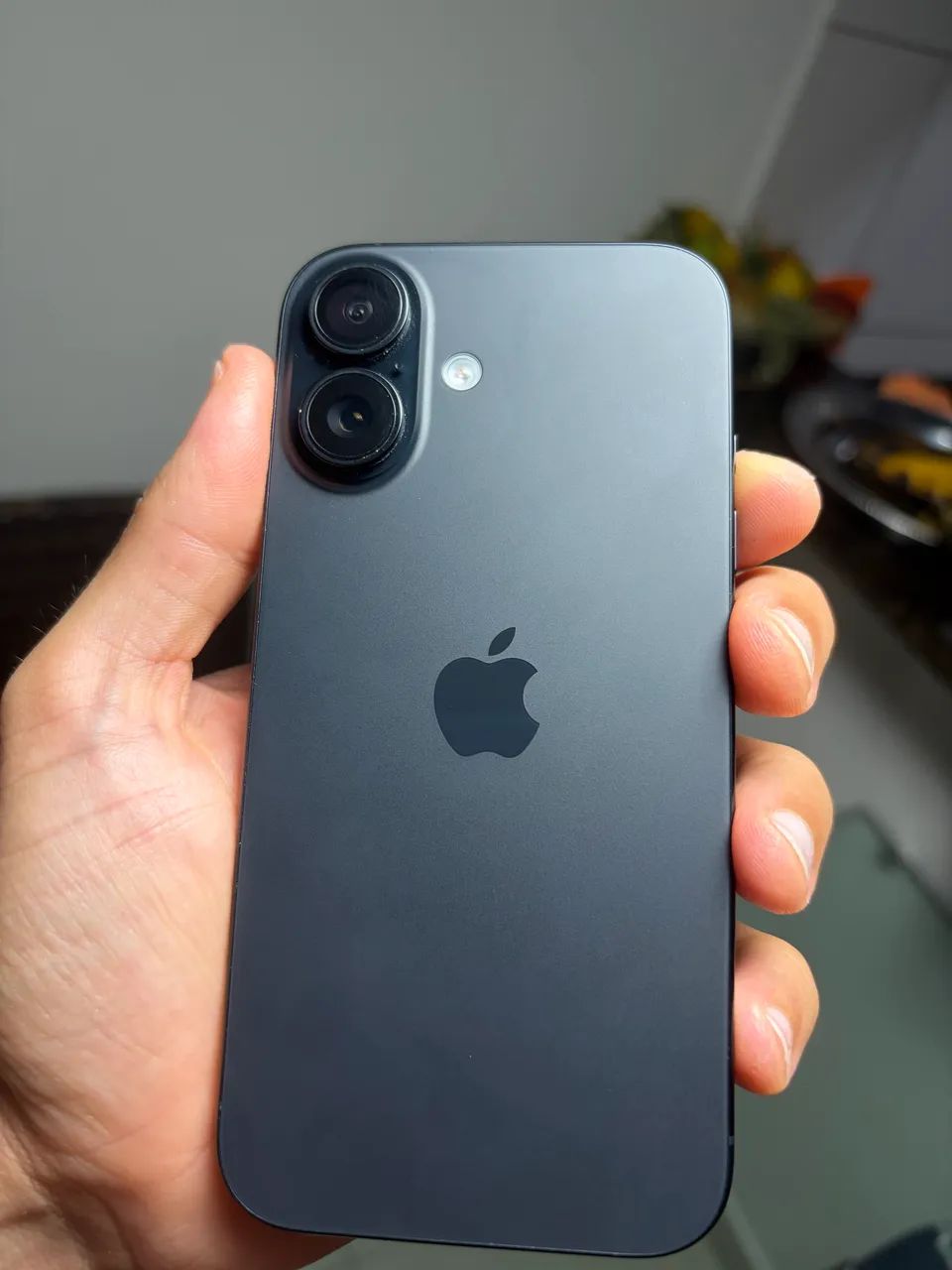 Iphone 16 128gb (na garantia) - Foto 2