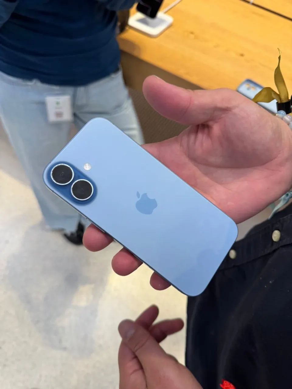 IPHONE 17 NORMAL 