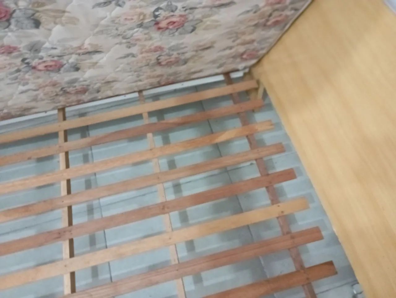 Cama com colchão  - Foto 2