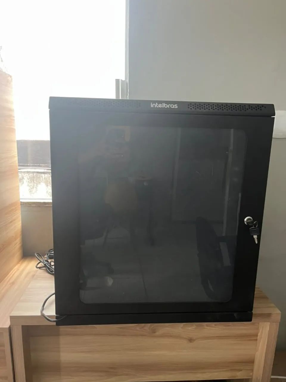 Rack de Parede Intelbras para DVR e Equipamentos de Rede