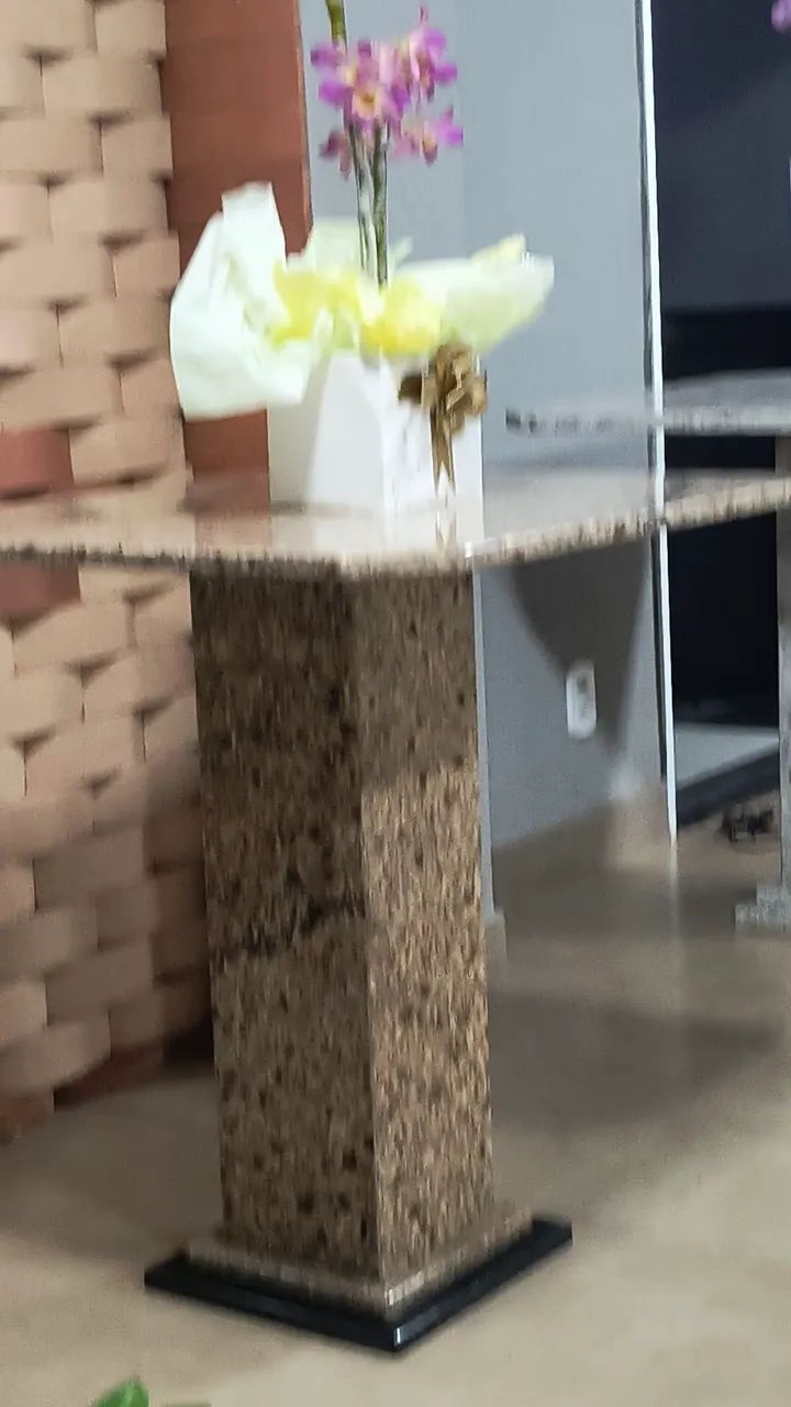 Mesa de granito para piscina e decoração de ambiente 
