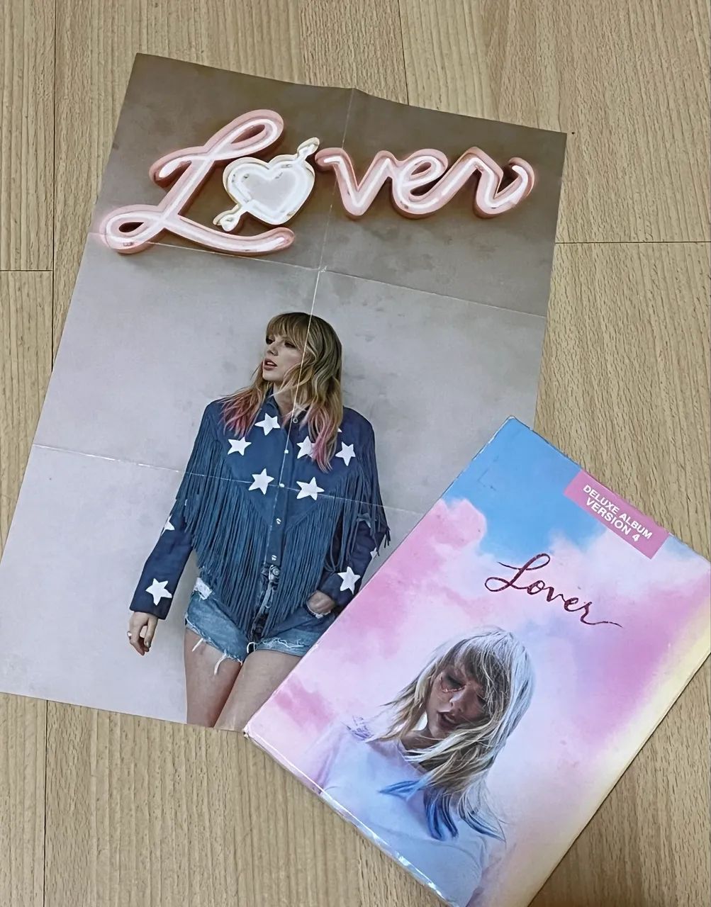 Lover Deluxe Version 4 Taylor Swift - CDs, DVDs etc - Vila