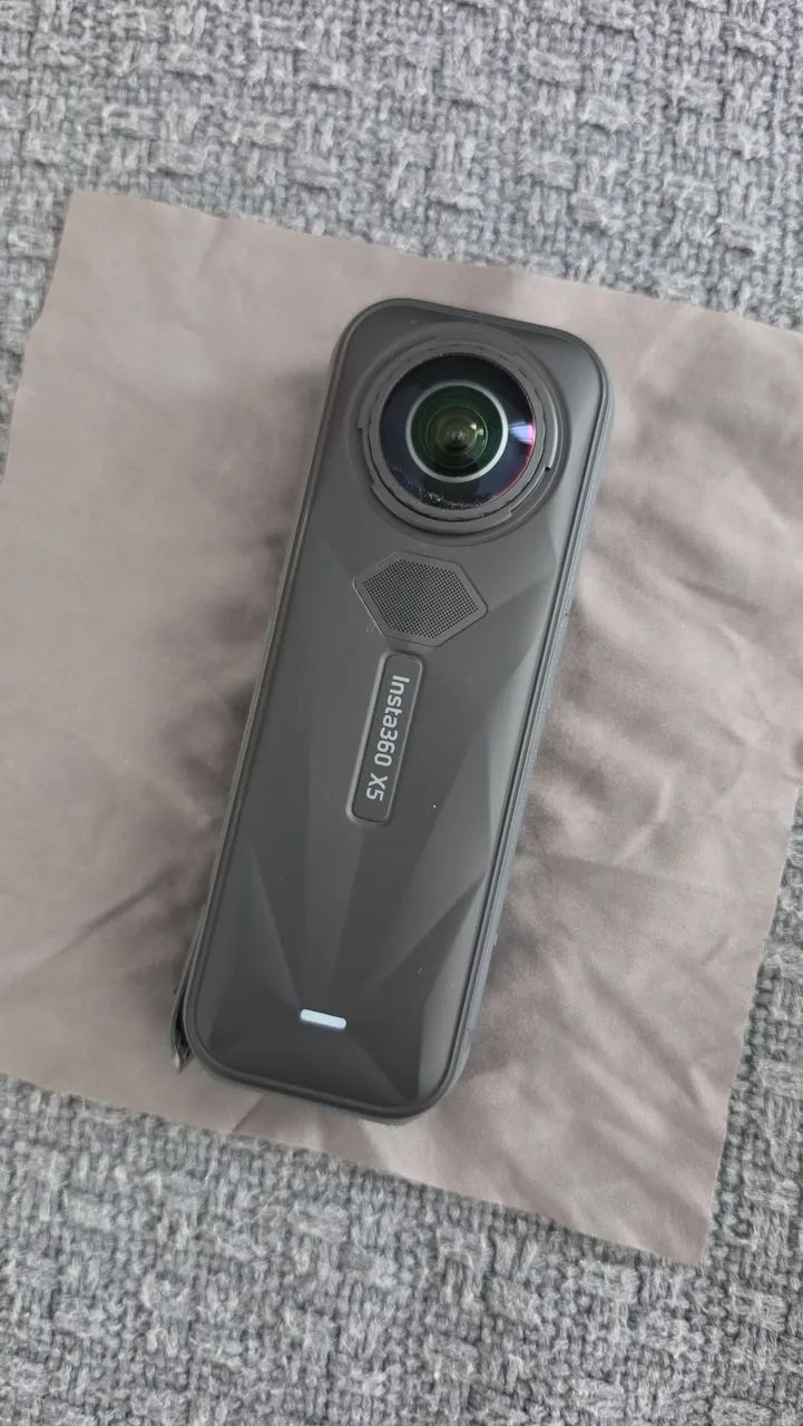 Camera Insta 360 X5 - Foto 2