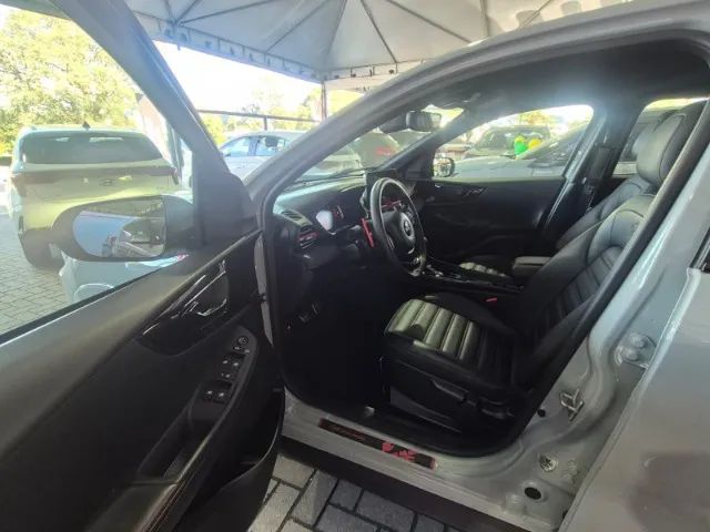 Fiat Fastback Abarth Turbo Flex 1.3 Aut. 2025 - Foto 5