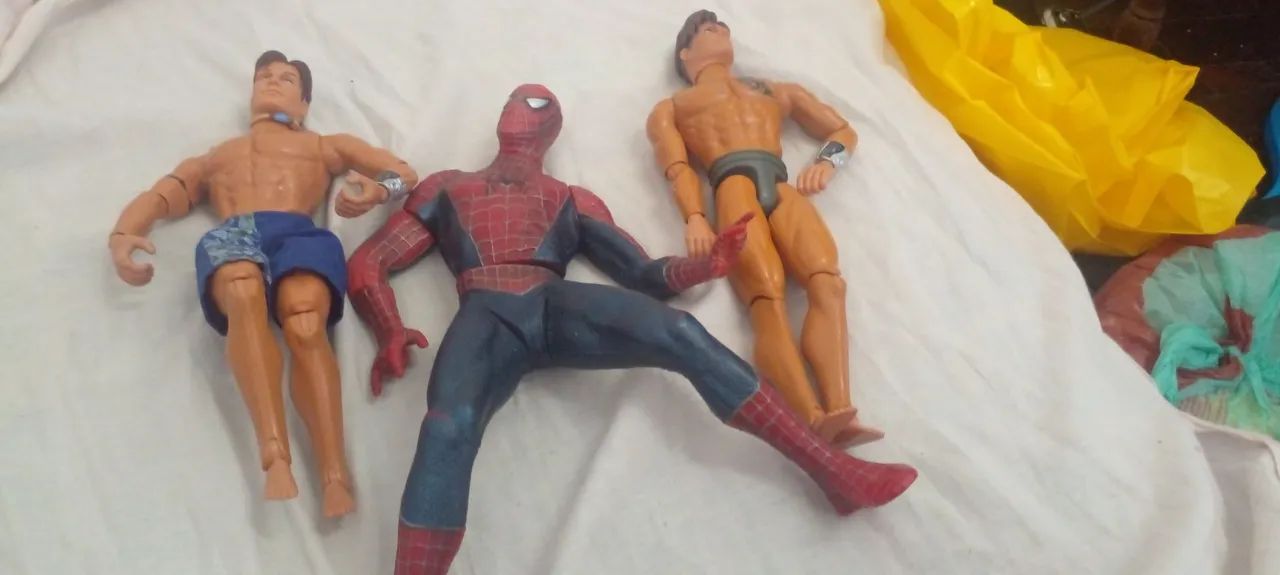 Homen aranha mais 2 he?ois