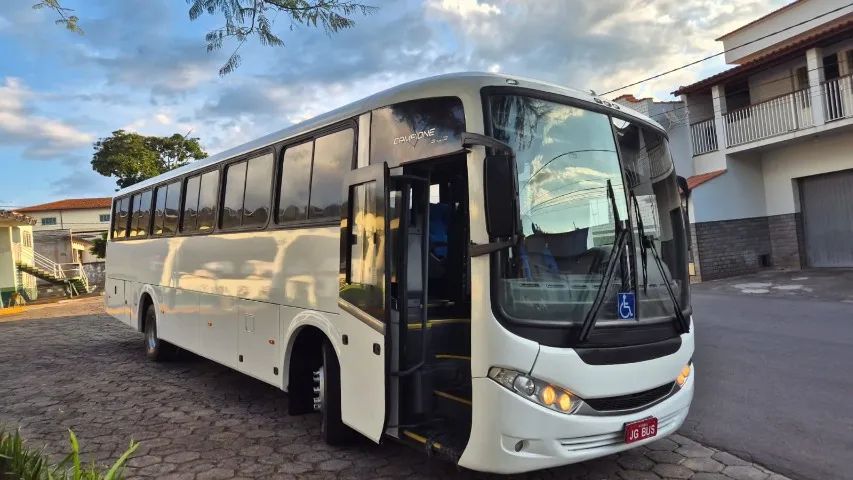 Ônibus Comil Campione 3.25 Motor Dianteiro Rodoviário 2013/2013 - Foto 2