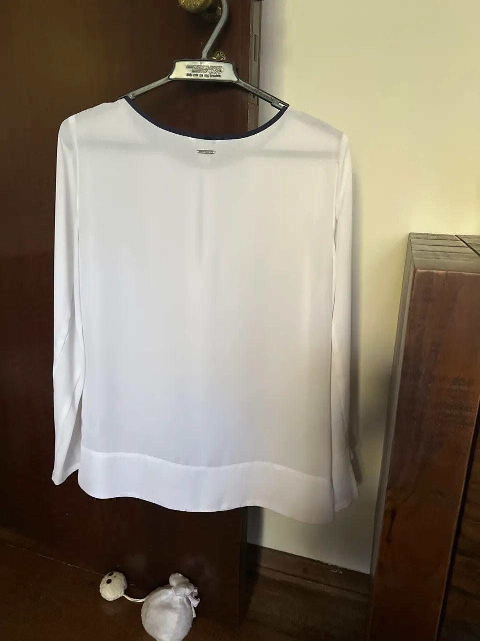 Kit com Duas blusas azul e branca da Náutica PP - Foto 2